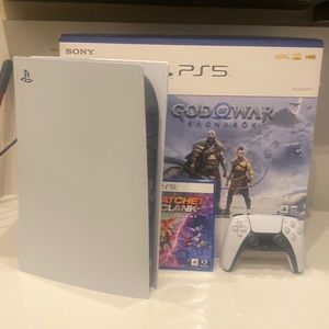 PlayStation 5 Disc Version with Ratchet and Clank Game.(No God of War game!!